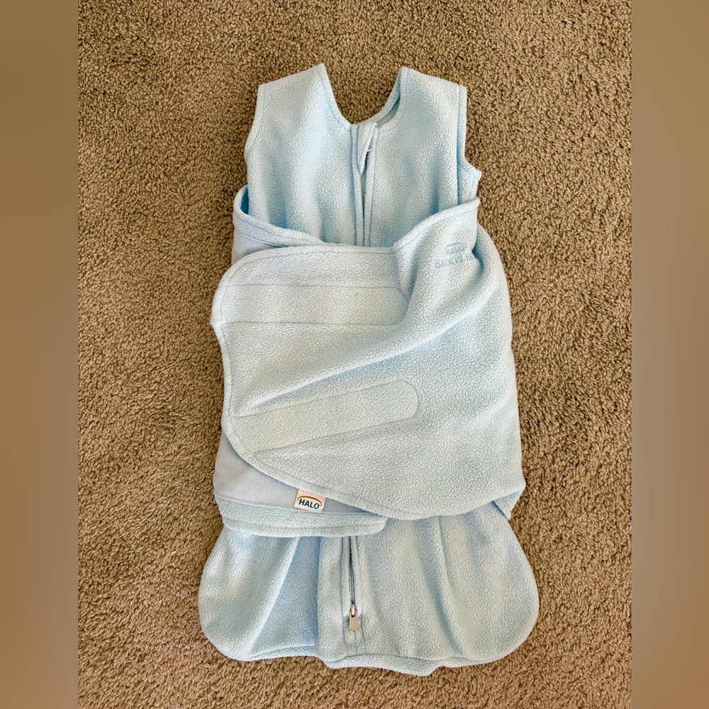 Halo Light Blue fleece Sleep Sack Swaddle Newborn Size 0-3 months